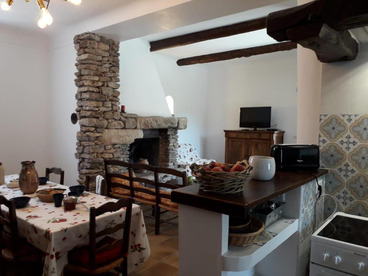 Maison Bourgues Lioux Buitenkant foto