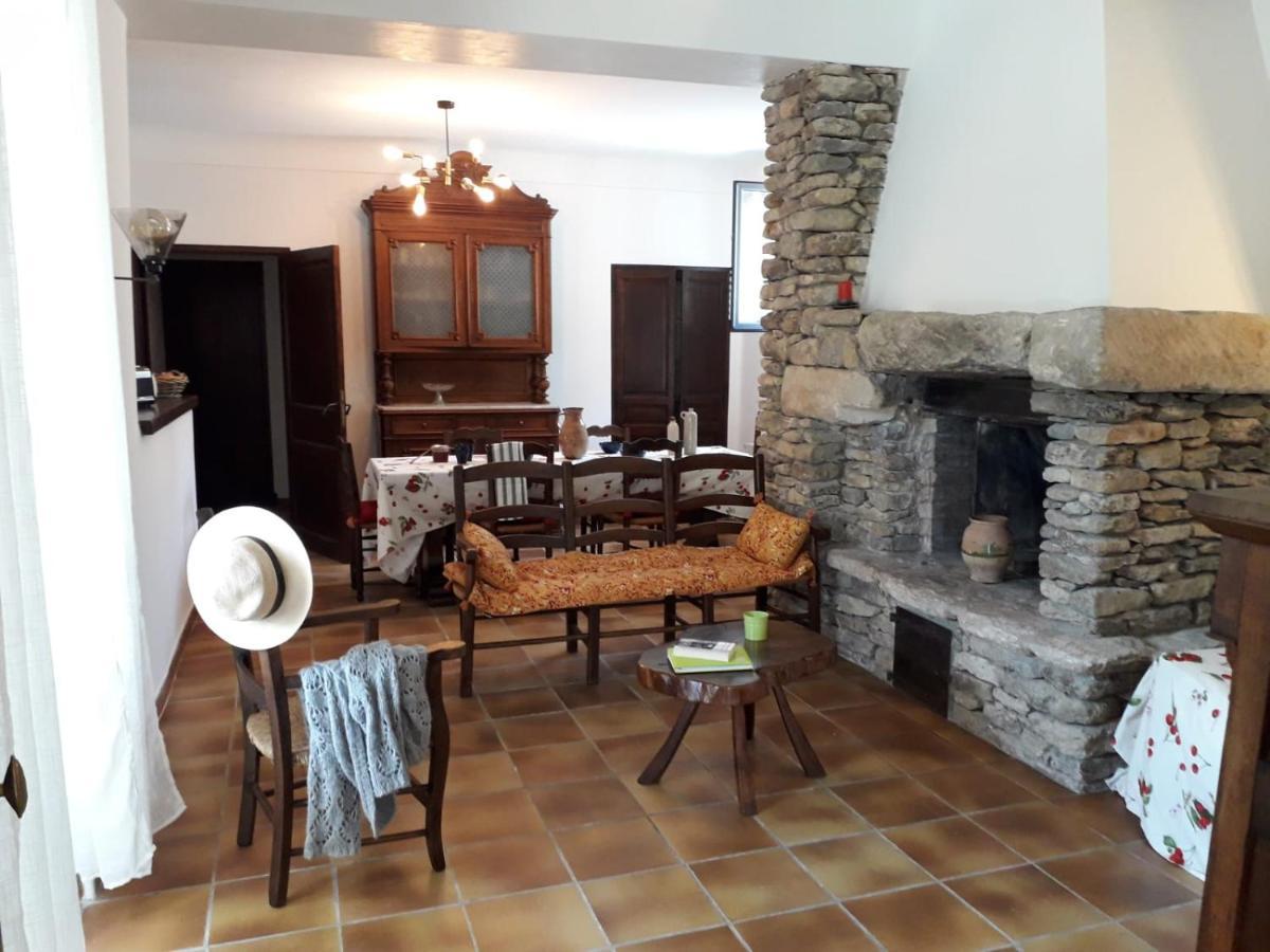 Maison Bourgues Lioux Buitenkant foto